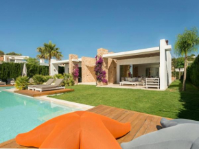 Hotel Stunning villa with modern appliances